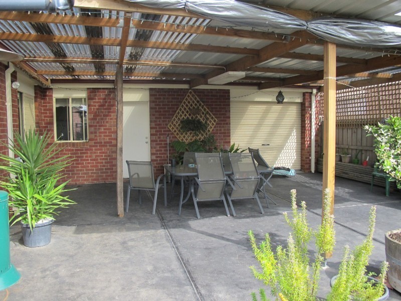 15 Marner Ave, Hillside VIC 3037