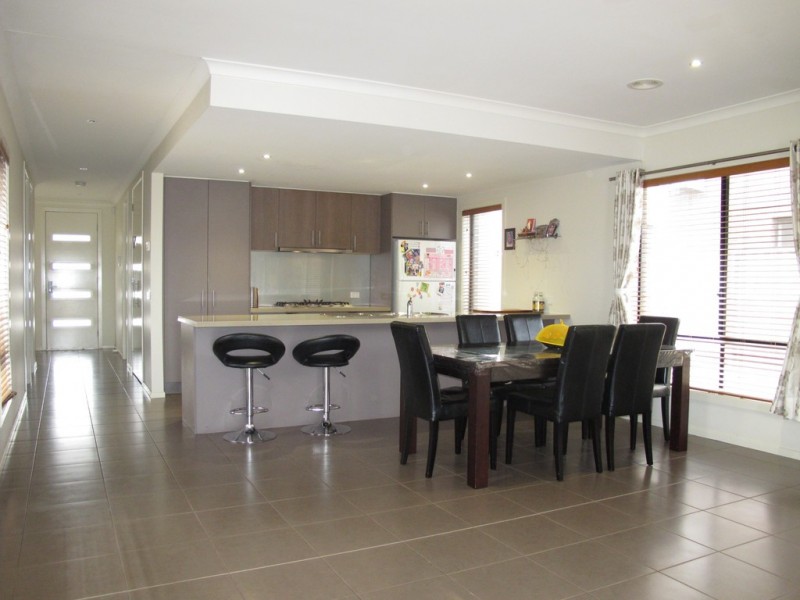 45c The Avenue, Caroline Springs VIC 3023