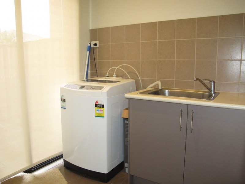 45c The Avenue, Caroline Springs VIC 3023