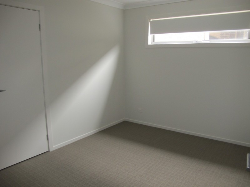 8 Poseidon Street, Kurunjang VIC 3337