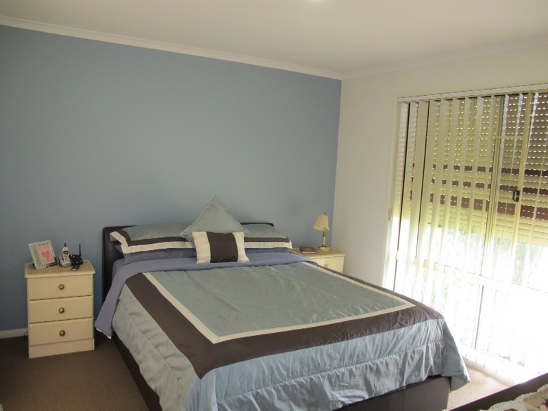 15 Marner Ave, Hillside VIC 3037