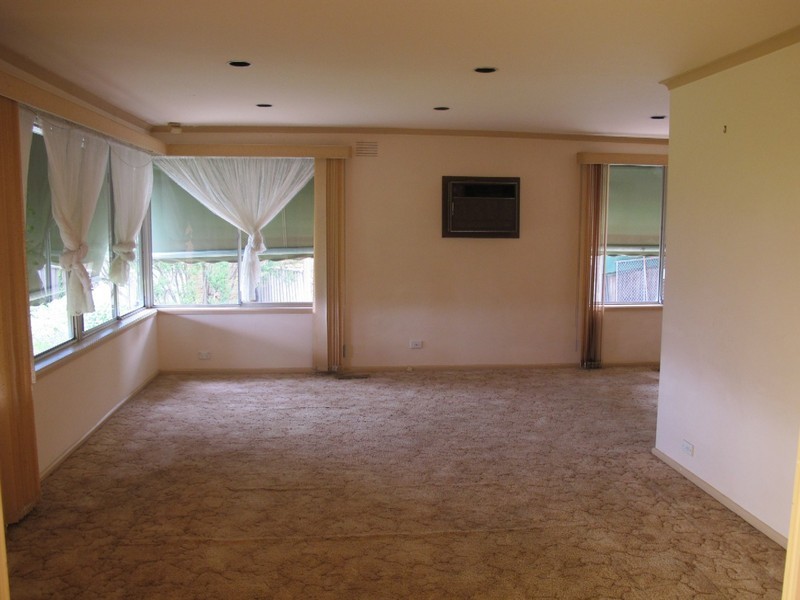 10  Ringwood Court, Gladstone Park VIC 3043