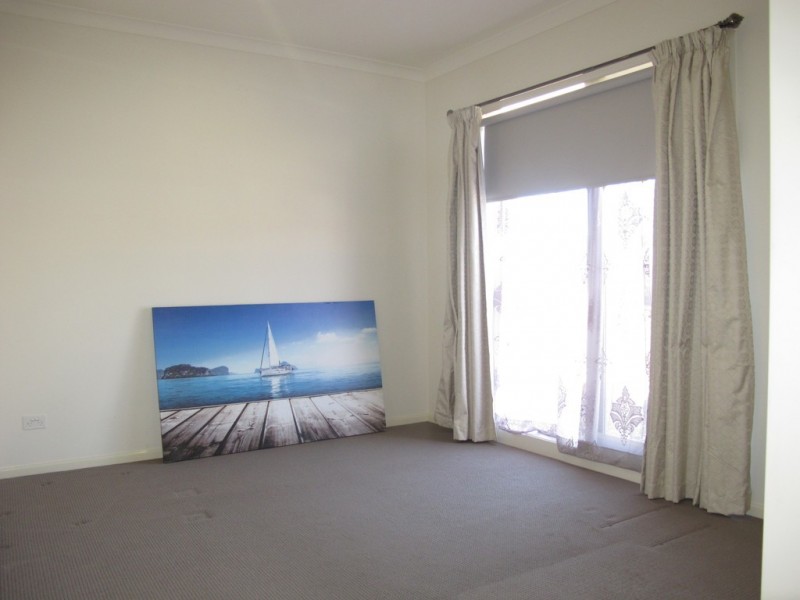 8 Devonport Court, Taylors Hill VIC 3037