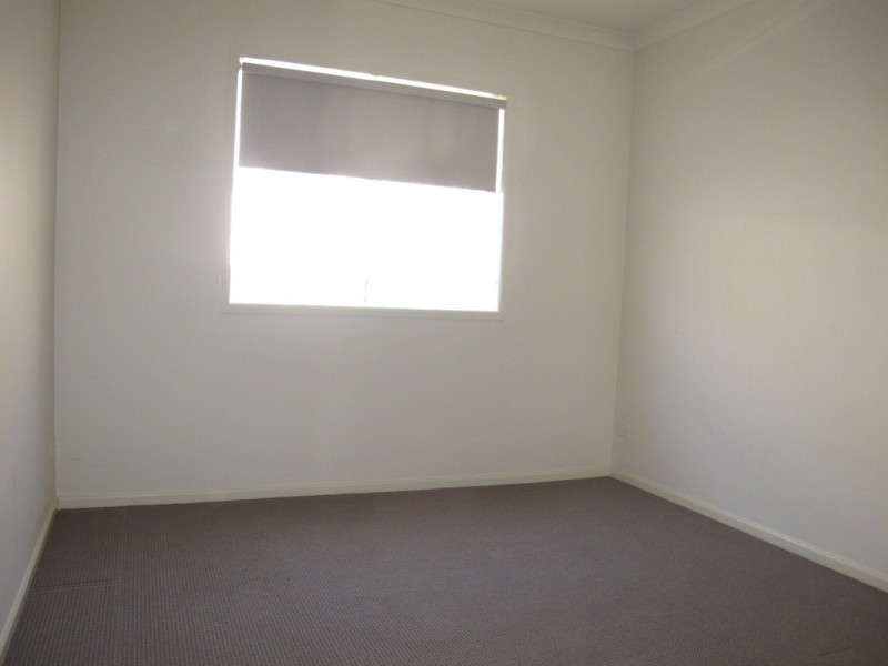 8 Devonport Court, Taylors Hill VIC 3037