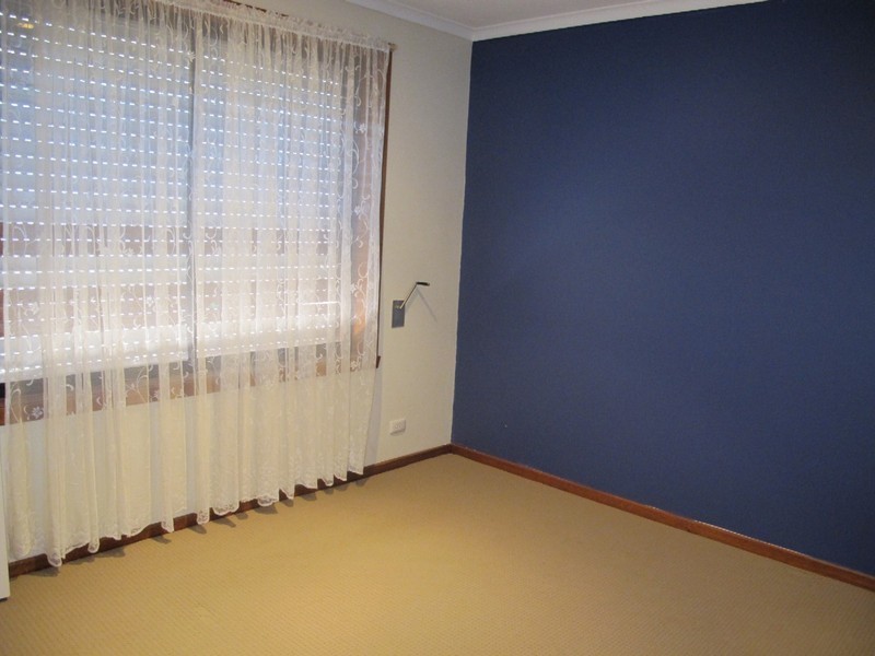 14 Galena Crescent, Kings Park VIC 3021