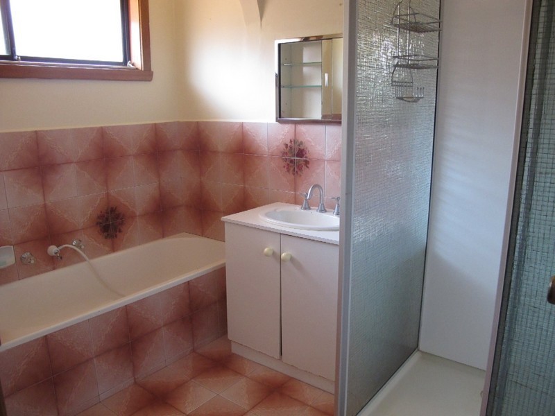 14 Galena Crescent, Kings Park VIC 3021