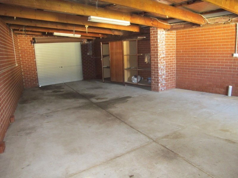 14 Galena Crescent, Kings Park VIC 3021