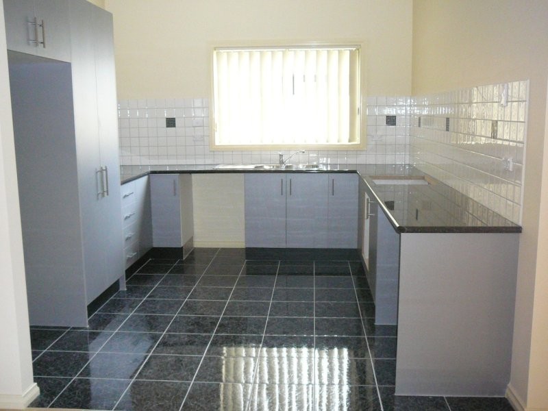 15 Wattlepark Street, Caroline Springs VIC 3023