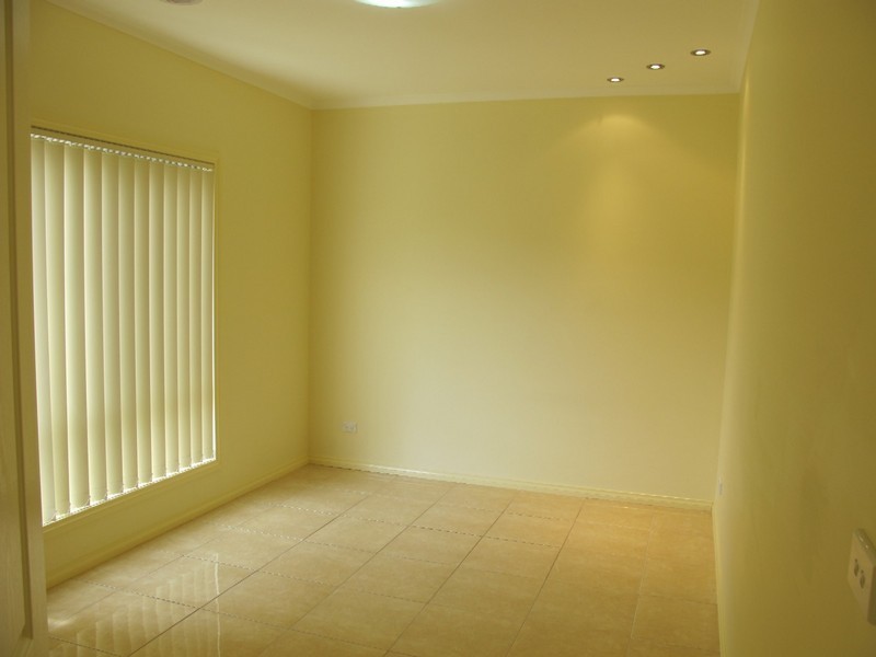 15 Wattlepark Street, Caroline Springs VIC 3023