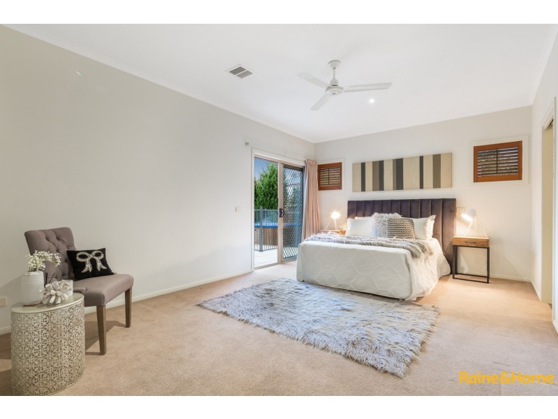 13 LAURISTON QUAY, Caroline Springs VIC 3023
