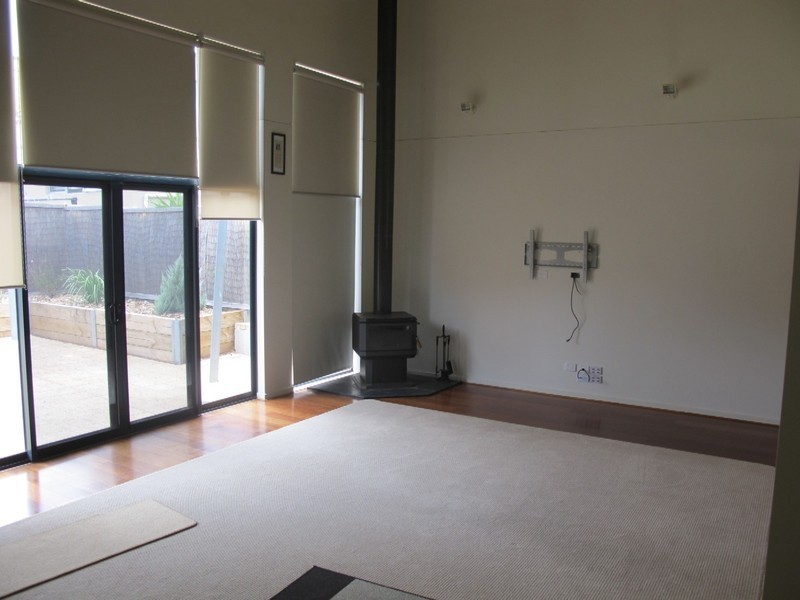 6 Catani Mews, Caroline Springs VIC 3023