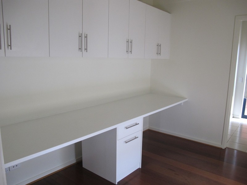 6 Catani Mews, Caroline Springs VIC 3023