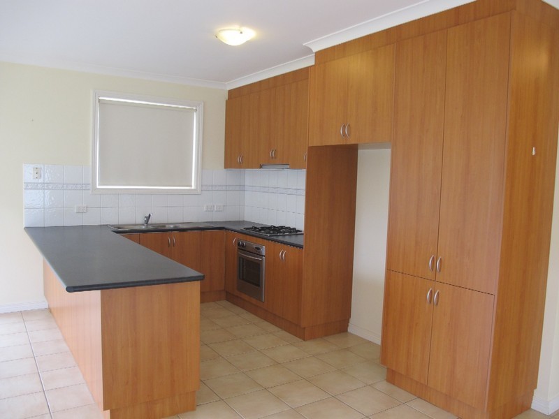 52 Naracoorte Drive, Caroline Springs VIC 3023