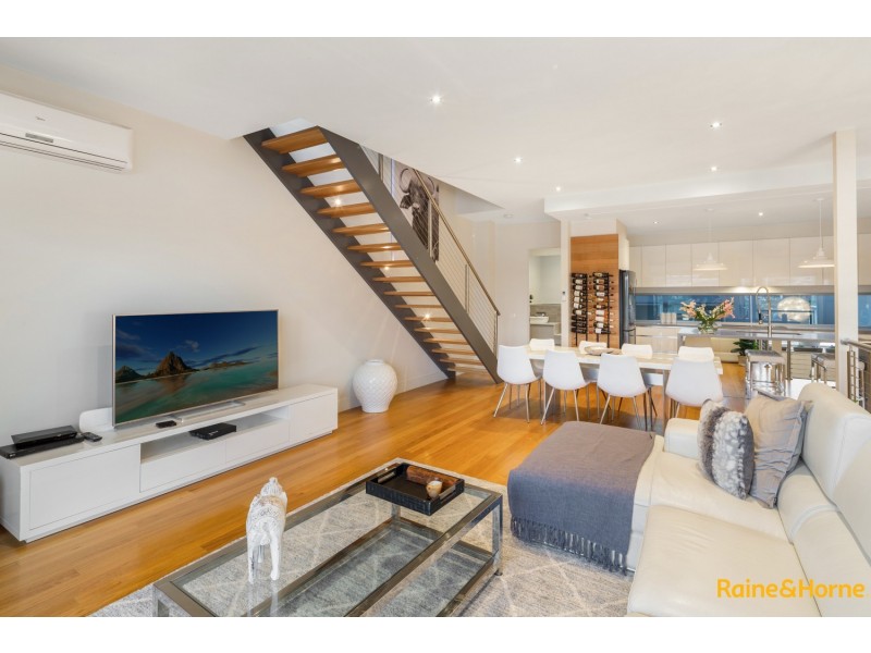 84 THE ESPLANADE, Caroline Springs VIC 3023