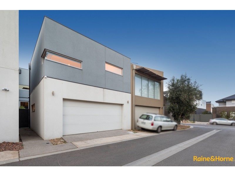 84 THE ESPLANADE, Caroline Springs VIC 3023