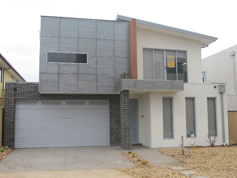 26 Monckton Place, Caroline Springs VIC 3023