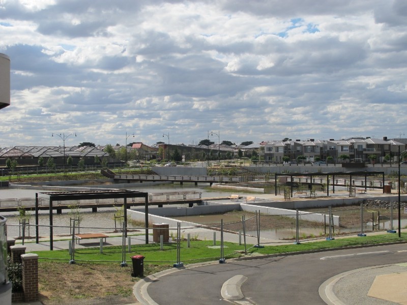 26 Monckton Place, Caroline Springs VIC 3023