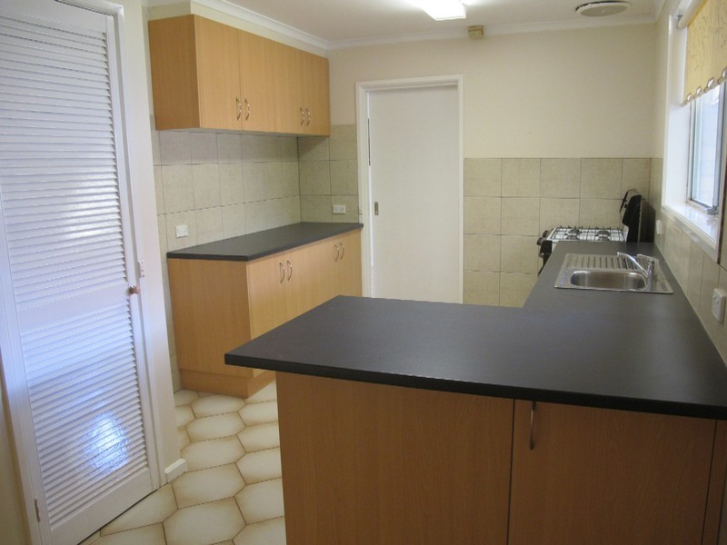 10 Ringwood Court, Gladstone Park VIC 3043