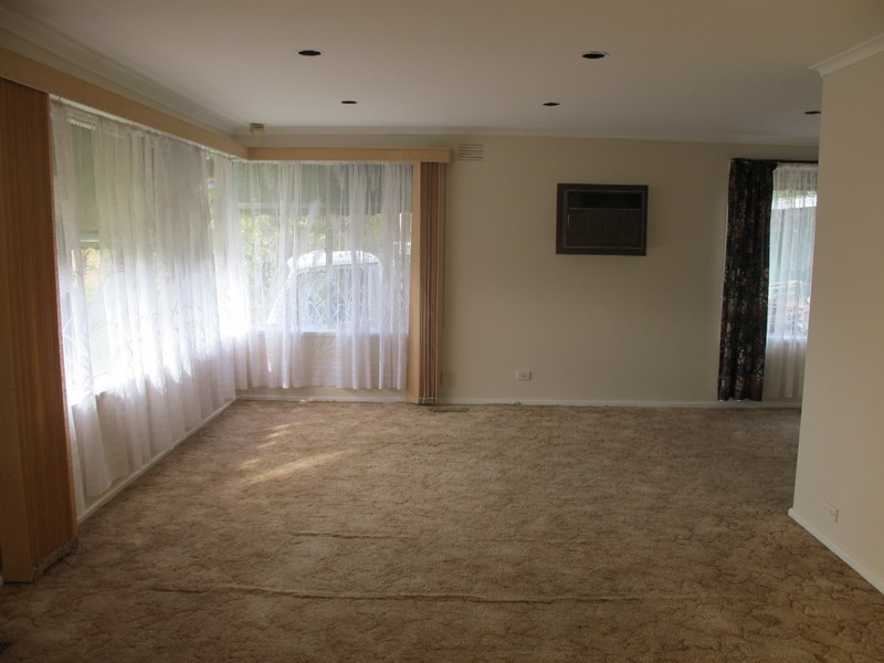 10 Ringwood Court, Gladstone Park VIC 3043