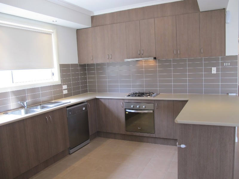 15 Glencoe Street, Kurunjang VIC 3337