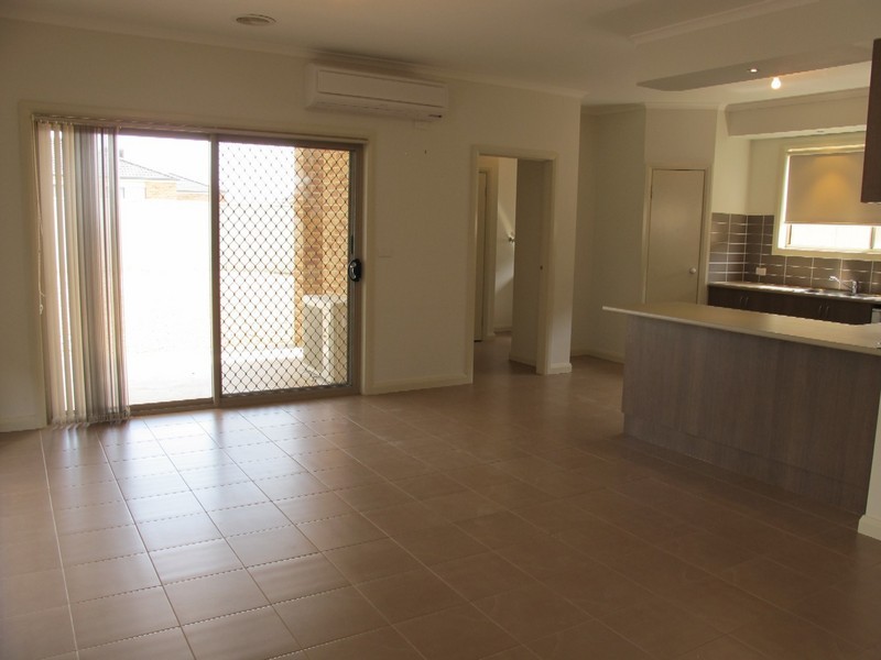 15 Glencoe Street, Kurunjang VIC 3337
