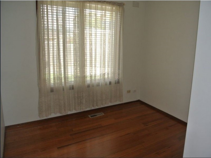 6 Altair Court, Gladstone Park VIC 3043