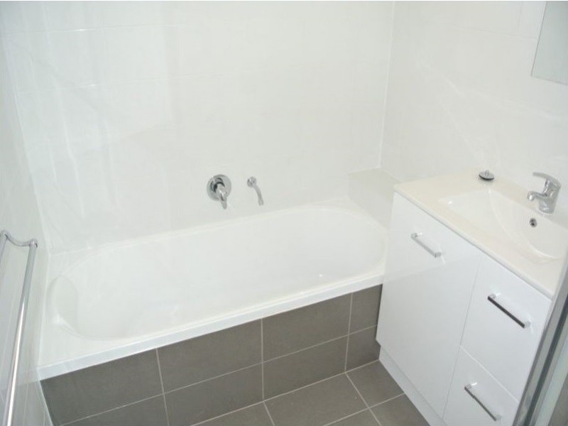 6 Altair Court, Gladstone Park VIC 3043