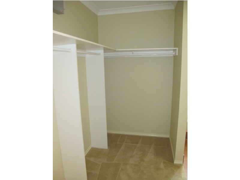 5 Honour Lane, Caroline Springs VIC 3023