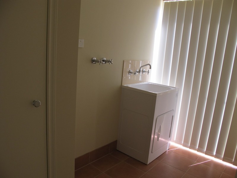 5 Honour Lane, Caroline Springs VIC 3023