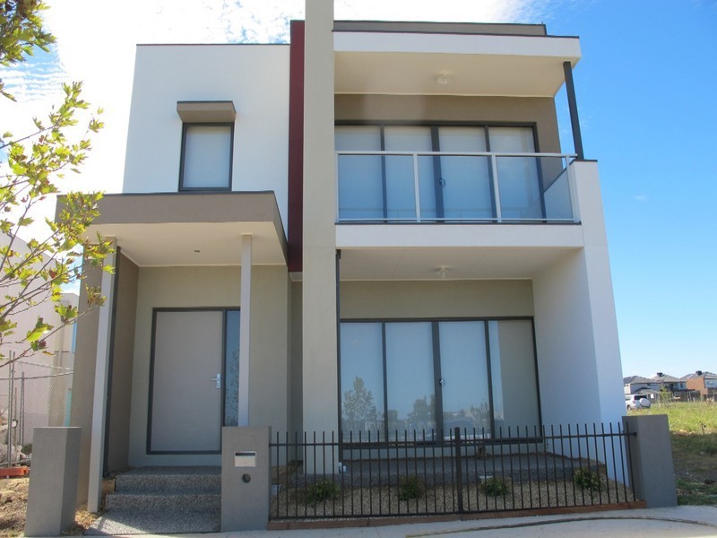 31 Garretty Road, Caroline Springs VIC 3023