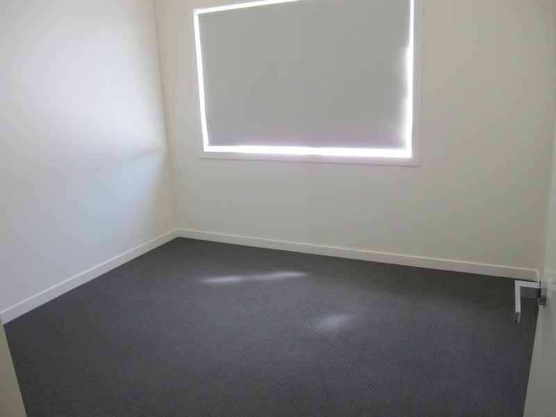 31 Garretty Road, Caroline Springs VIC 3023