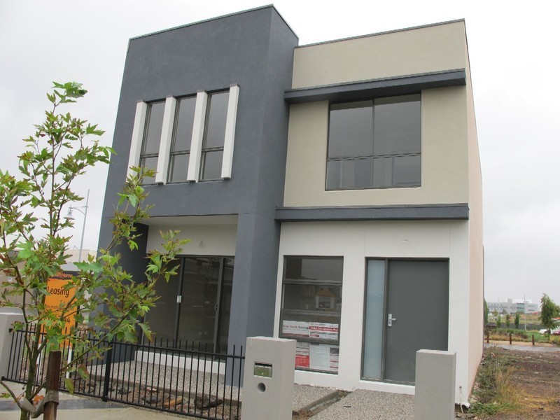 141 The Esplanade, Caroline Springs VIC 3023