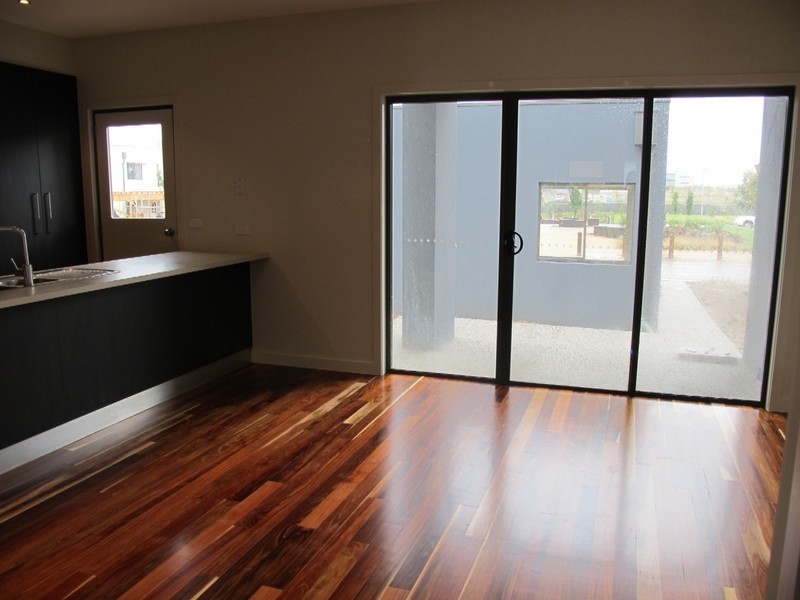 141 The Esplanade, Caroline Springs VIC 3023