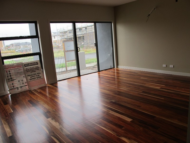 141 The Esplanade, Caroline Springs VIC 3023