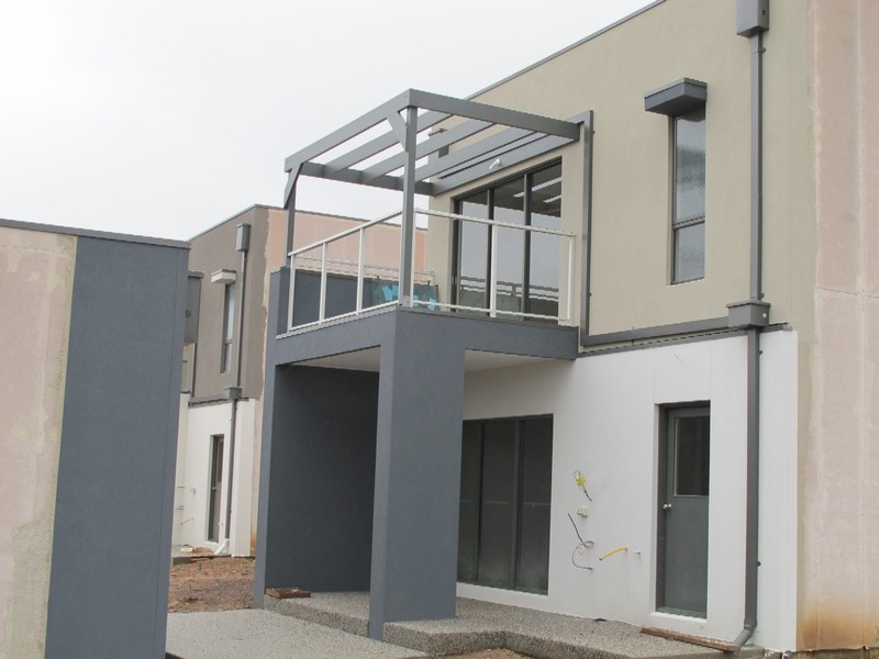 141 The Esplanade, Caroline Springs VIC 3023