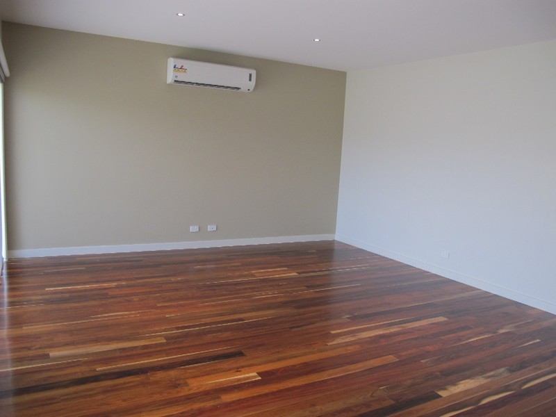 141 The Esplanade, Caroline Springs VIC 3023