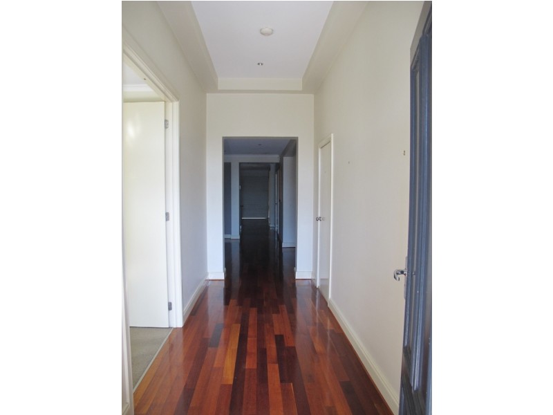 15 Moreton Close, Caroline Springs VIC 3023