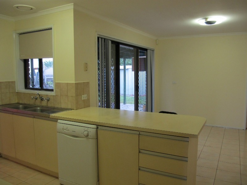 94 Kurung Drive, Kings Park VIC 3021