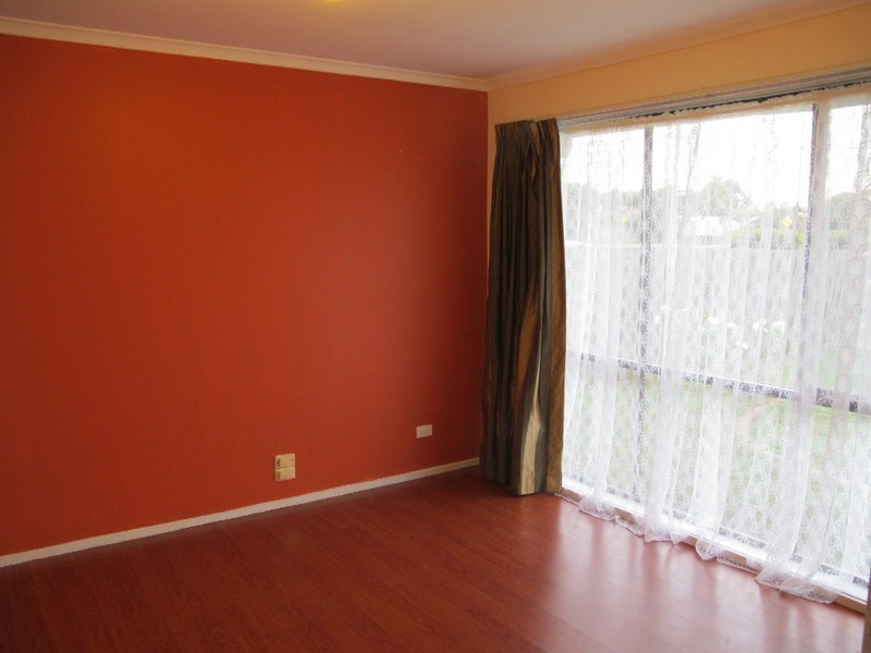 94 Kurung Drive, Kings Park VIC 3021