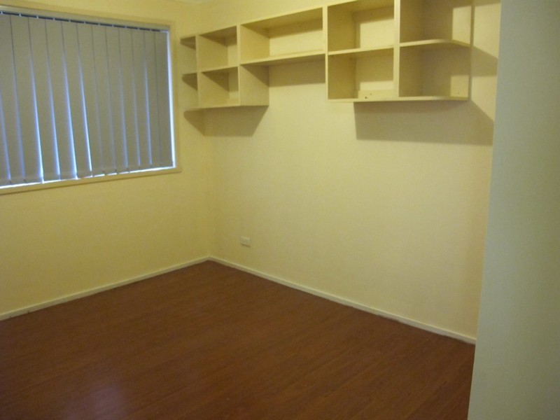 94 Kurung Drive, Kings Park VIC 3021