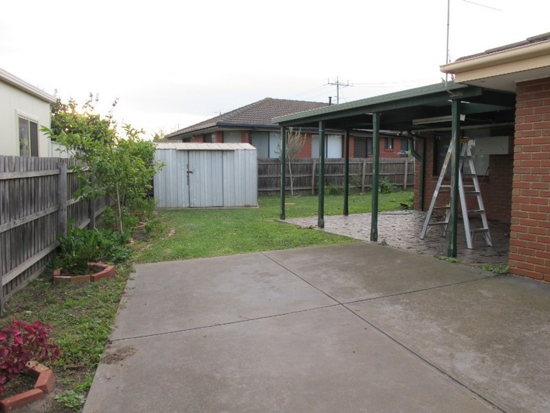 94 Kurung Drive, Kings Park VIC 3021