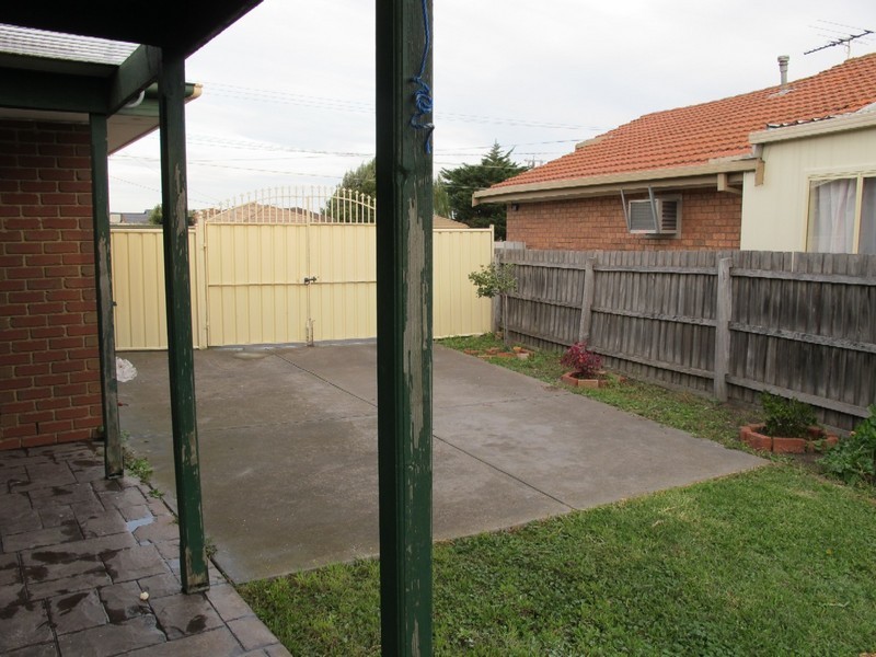 94 Kurung Drive, Kings Park VIC 3021