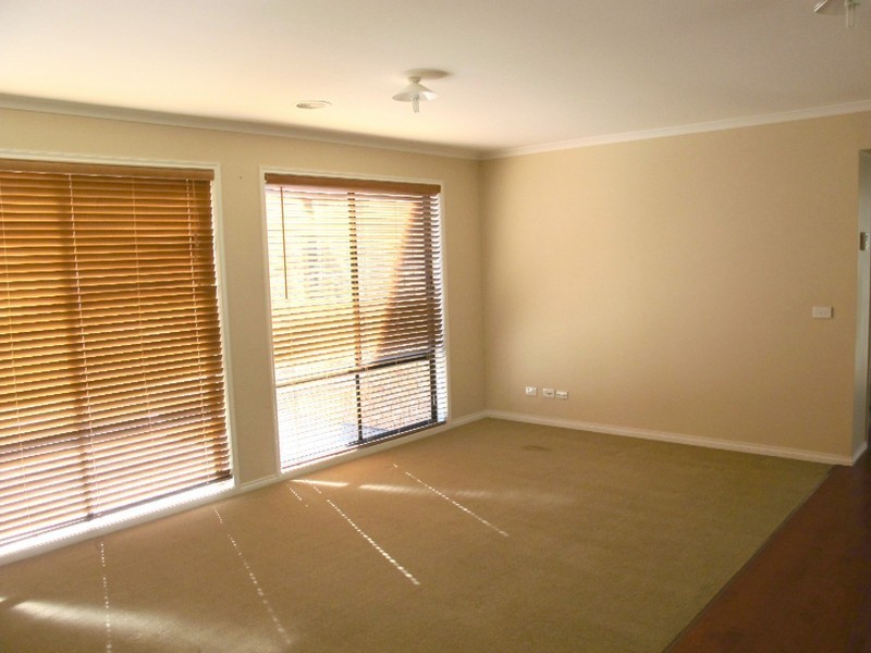 83 Watervale Blvd, Taylors Hill VIC 3037