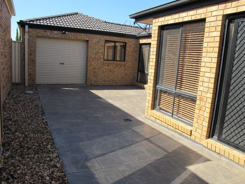 83 Watervale Blvd, Taylors Hill VIC 3037