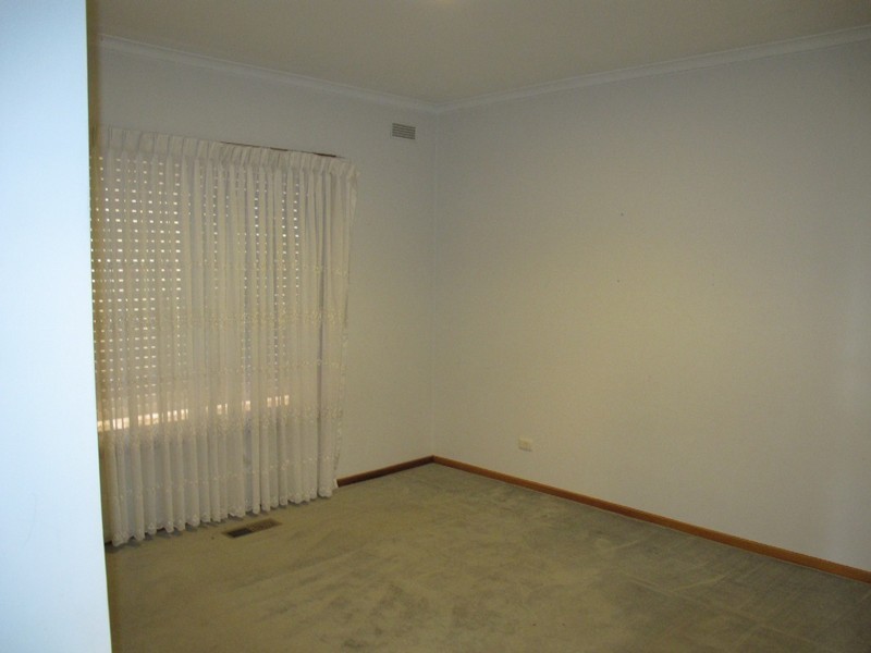 34 Emily Street, St Albans VIC 3021
