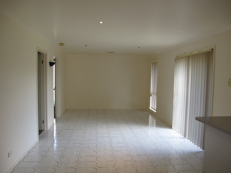 3 Meade Way, Sydenham VIC 3037