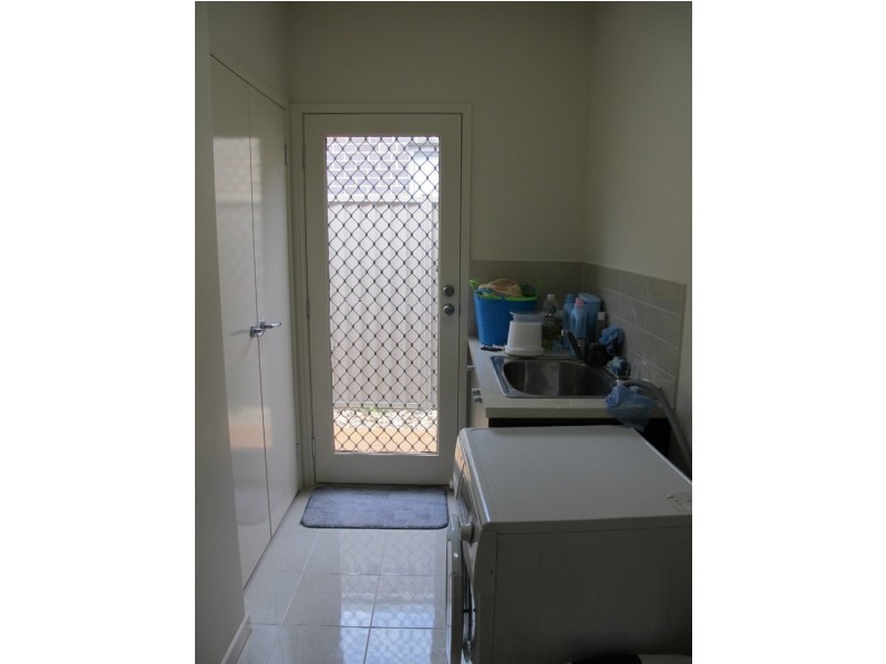 11 The Grange, Caroline Springs VIC 3023