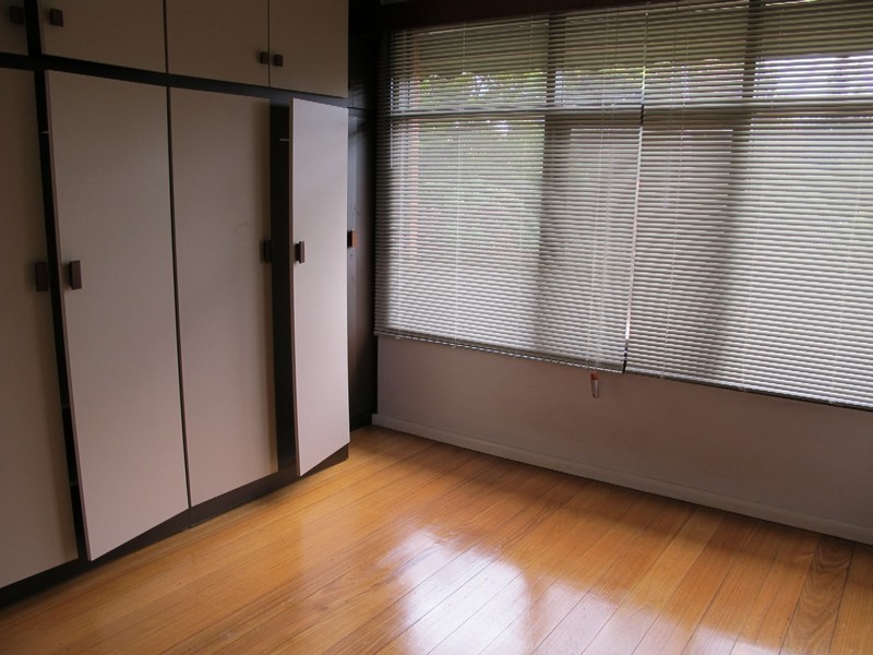 44 Leonard Ave, Glenroy VIC 3046