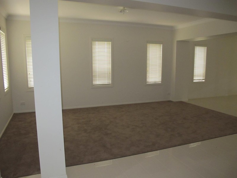 1 Herring Loop, Caroline Springs VIC 3023