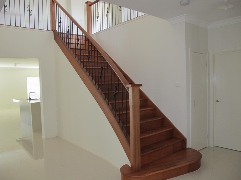 1 Herring Loop, Caroline Springs VIC 3023